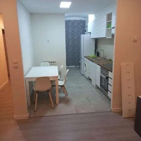 Ismael House Βίγκο
